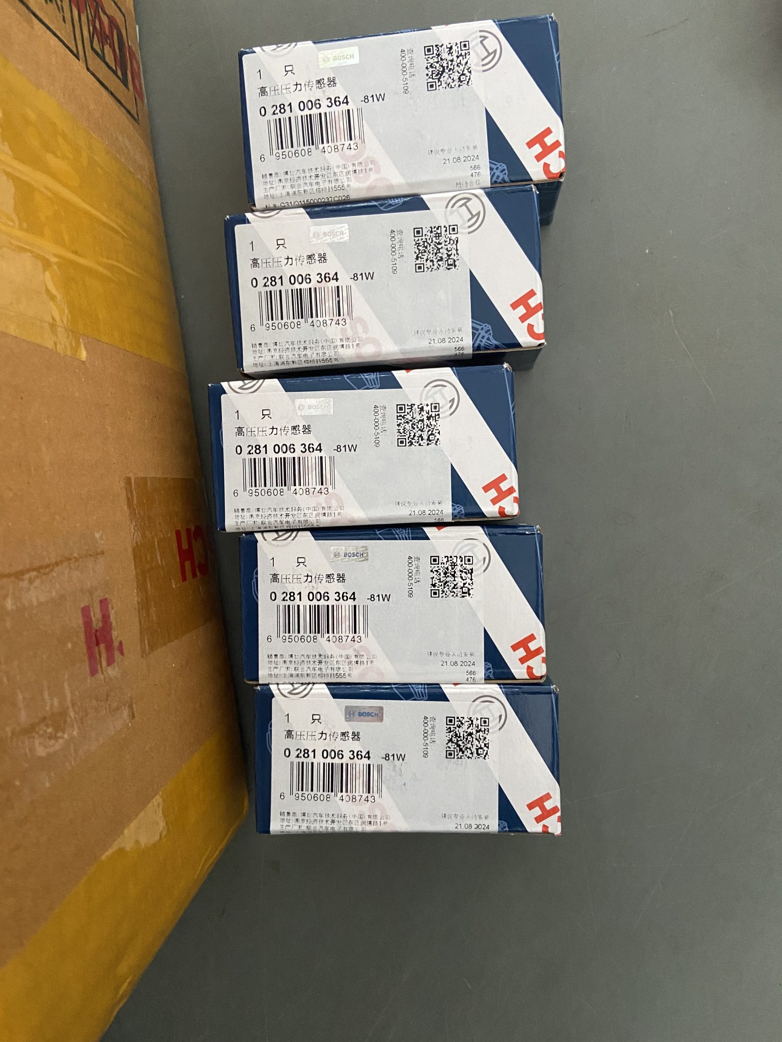 3974092 0281006364 Injection System Rail Pressure Sensor for Cummins B6 ...